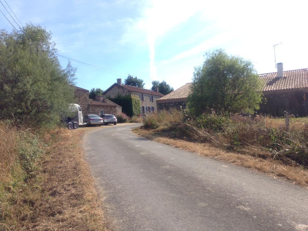 La Brionniere Villa Aizenay Exterior photo
